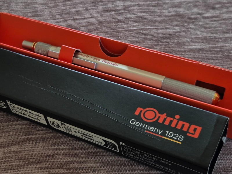 Rotring 800 Krom Mekanik Kurşun Kalem 0.7 mm Uzun Ömürlü Mekanizma ile Teknik Çizim İçin