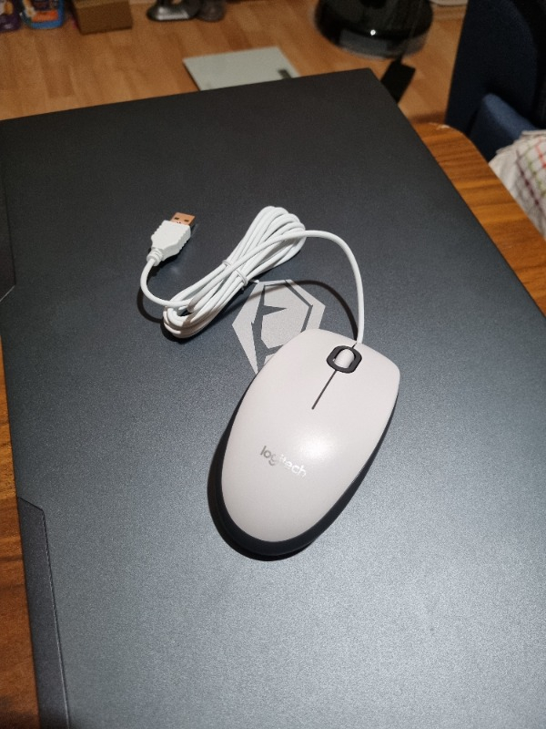 Logitech M100 Beyaz Kablolu Mouse - 910-006764