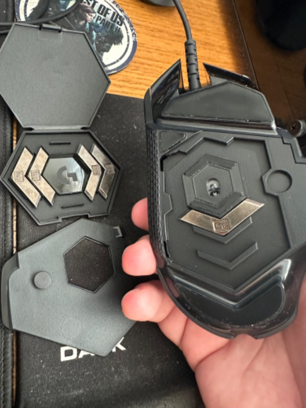 Logitech G G502 HERO LIGHTSYNC 25.600 DPI Yüksek Performanslı Kablolu Oyuncu Mouse - Siyah