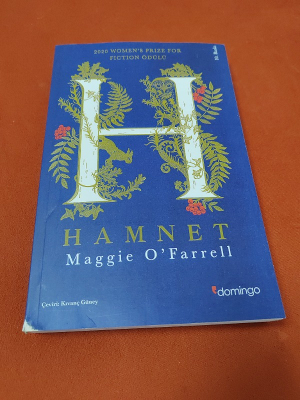 Domingo Yayınevi Hamnet - Maggie O'Farrell Ciltsiz 304 Sayfa Edebiyat Kitabı Türkiye Menşeli BKZ YAYINCILIK