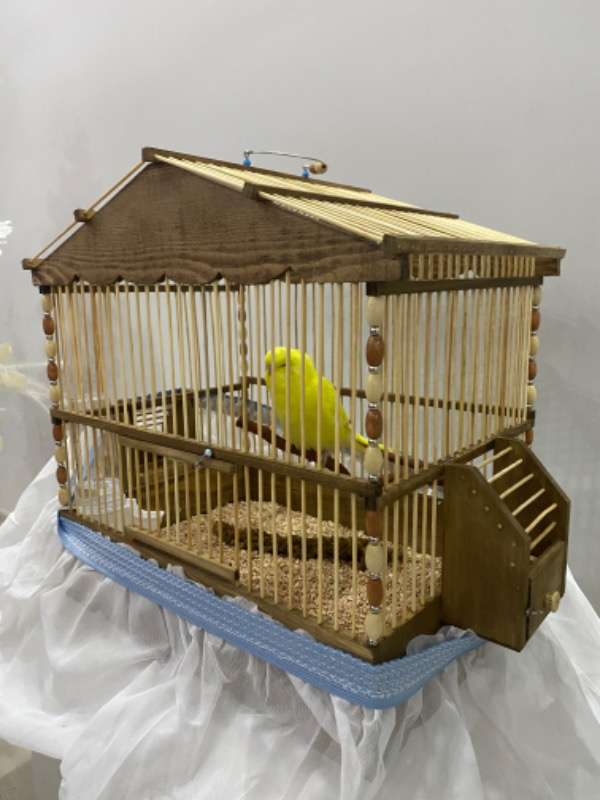 Naturbird Dik Çatı Ahşap Kafes ( Bambu Telli)