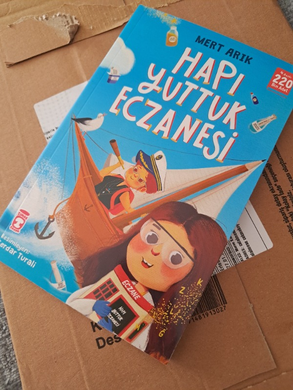 Hapı Yuttuk Eczanesi - Mert Arık