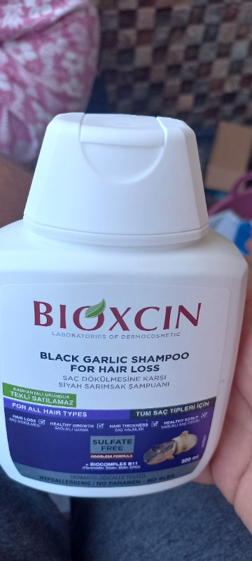 Bioxcin Siyah Sarımsak Şampuanı 3 al 2 öde (3x300ml)