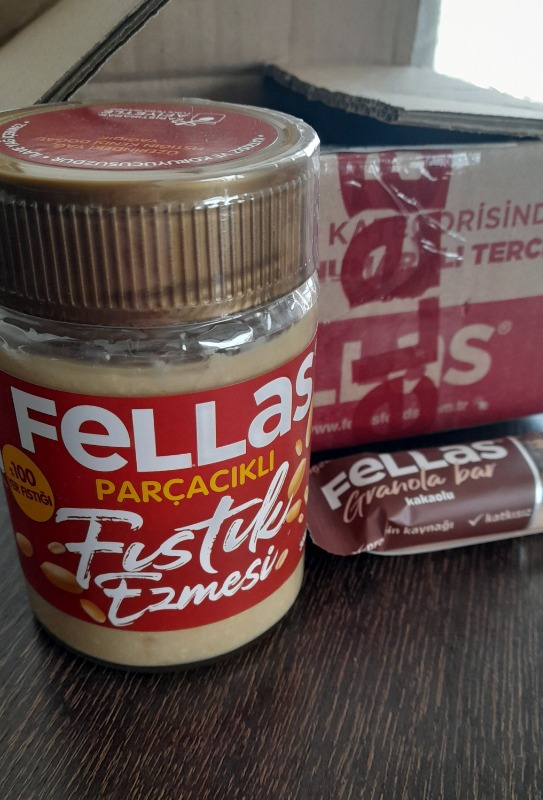 Fellas %100 Doğal Fıstık Ezmesi 300 gr - Türkiye Menşeli, Şeker İçermez, Sağlıklı Atıştırmalık, Yüksek Protein ve Lif Kaynağı
