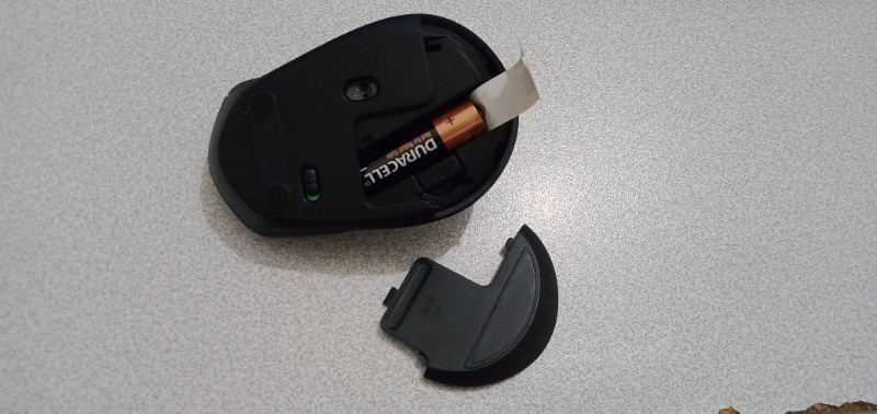Logitech M330 Sessiz Kablosuz Optik Mouse - Siyah