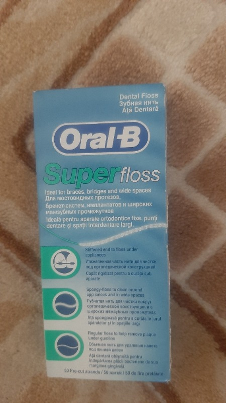 Oral-B Süper Diş İpi - Diş Teli ve Köprü Temizliği İçin Sert Uçlu, Süngerimsi ve Normal İp, 50 Adet