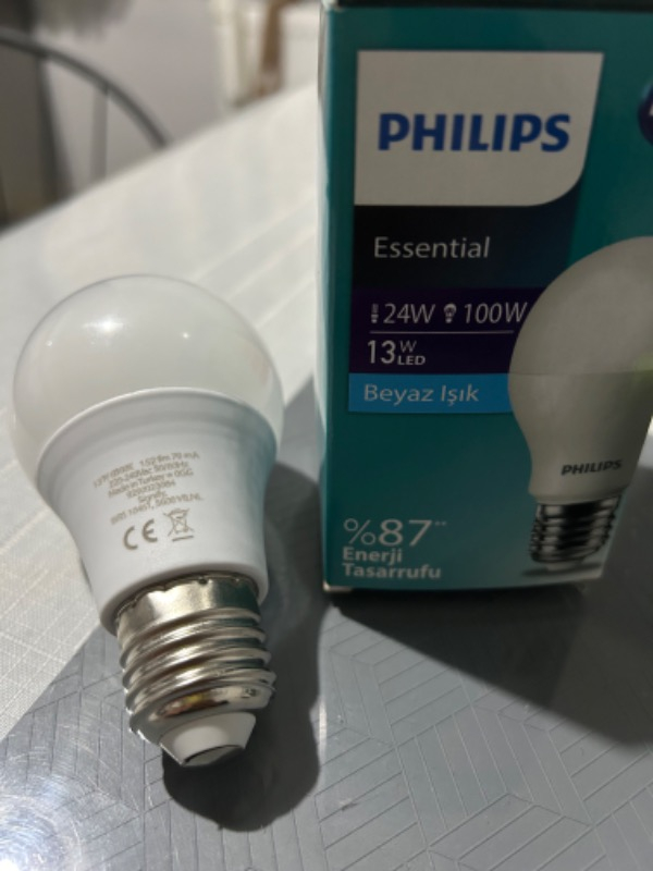 Philips 13W - 100W 6500K Beyaz Işık E27 Essential LED Ampul