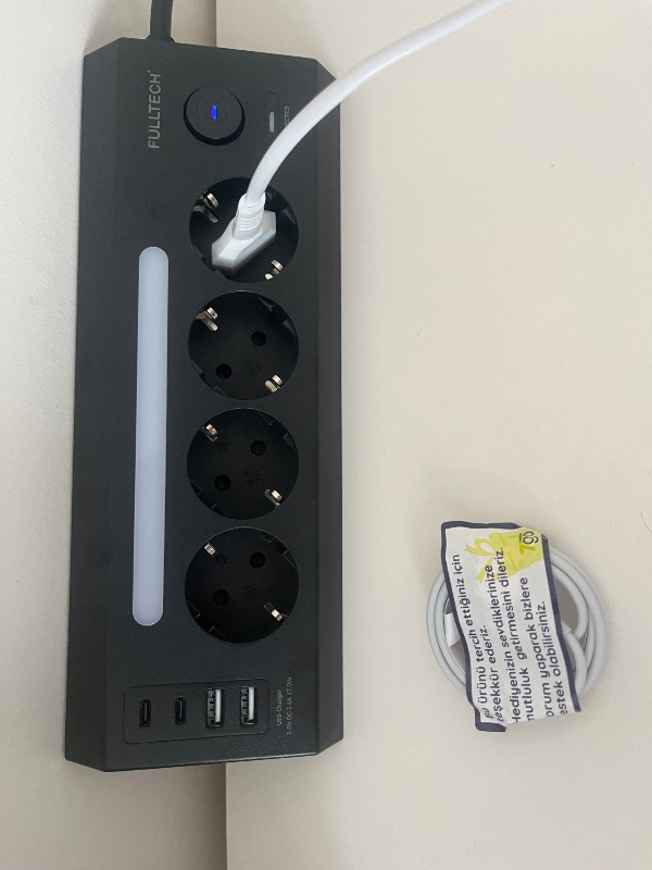 Fulltech Ftr-22 Gece Lambalı Akım Korumalı Çoklu Priz - Siyah