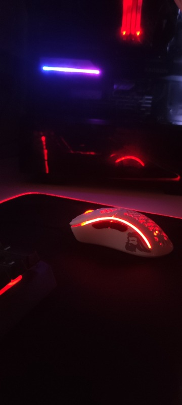 Glorious Model D Kablolu Mat Beyaz RGB Oyuncu Mouse 69Gr