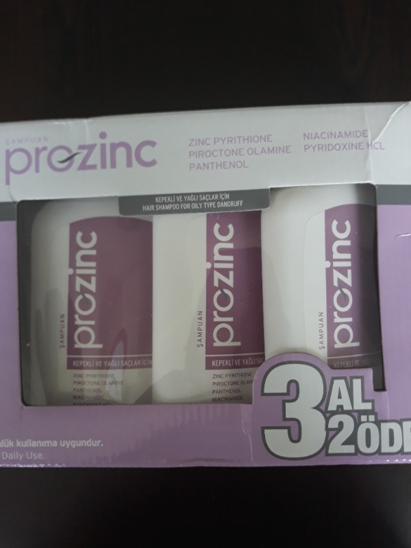 Prozinc Arındırıcı Şampuan Yağlı Ve Kepekli Saçlar Için Günlük Kullanım Şampuanı 3x300ml