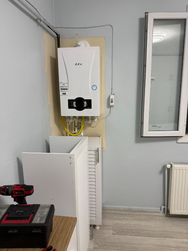 Nurcelant Kombi Dolabı 210 cm Beyaz MDF ile Modern Tasarım ve Geniş Depolama Alanı