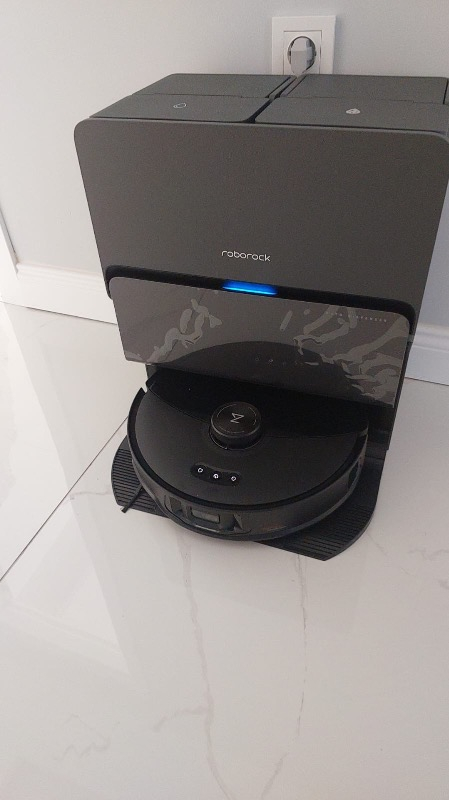 Roborock S8 Maxv Ultra Akıllı Robot Süpürge Siyah