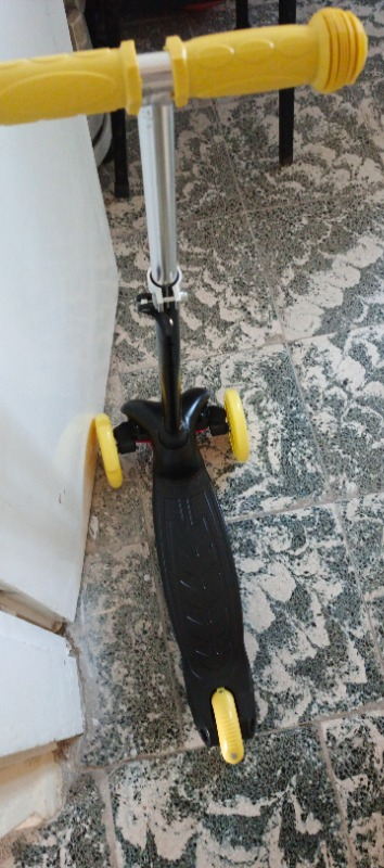Rookie Sarı 3 Tekerlekli Işıklı Scooter