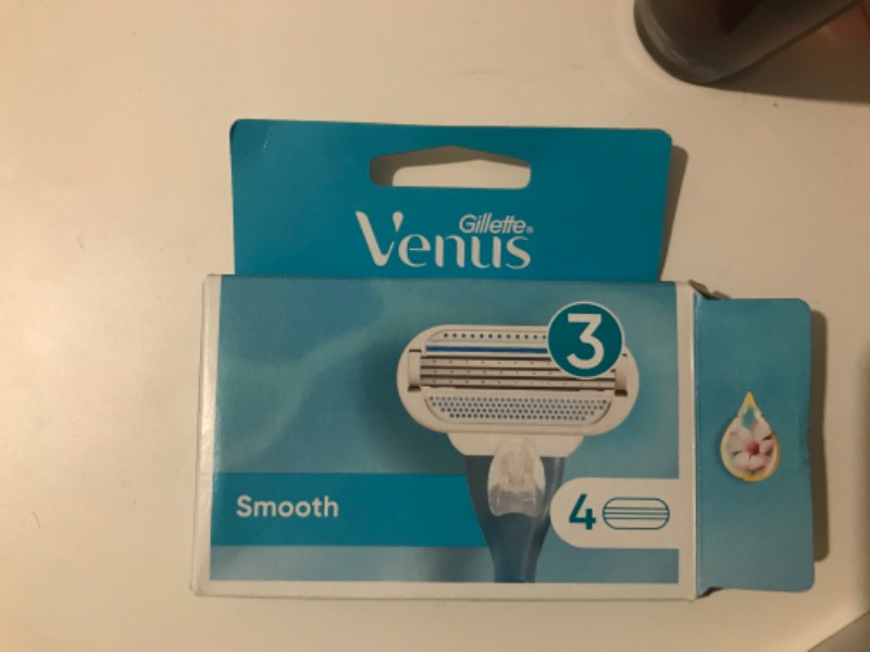 Gillette Venus Yedek Kadın Tıraş Bıçağı 4'lü