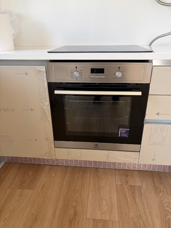Electrolux EOF3H40BX Ankastre Fırın