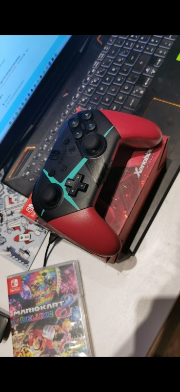 Nintendo Switch Pro Controller Xenoblade Chronicles 2 Edition