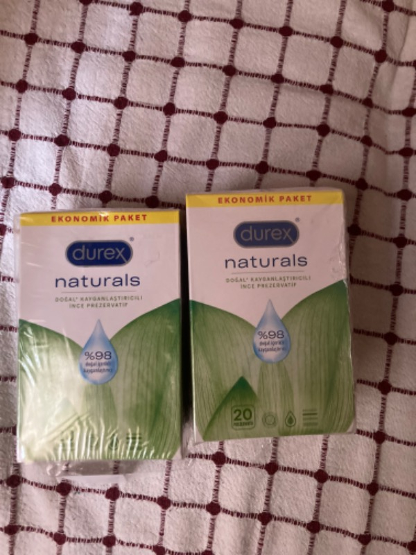 Durex Naturals 40'lı Doğal Kayganlaştırıcılı İnce Prezervatif