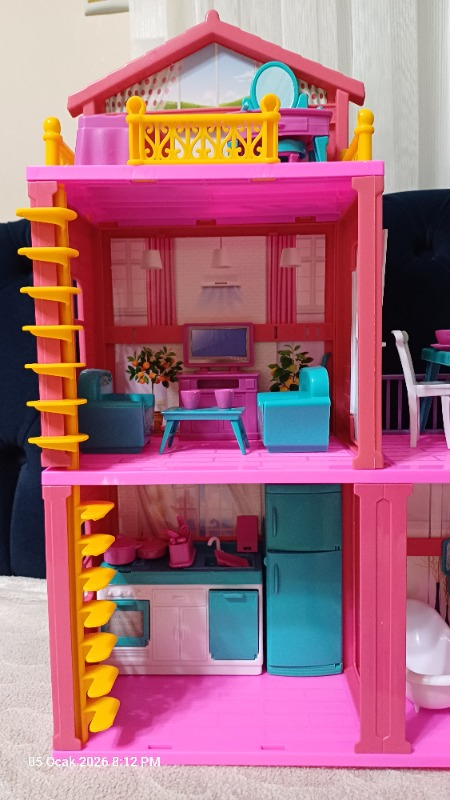 Dede Lola'nın Tatil Evi