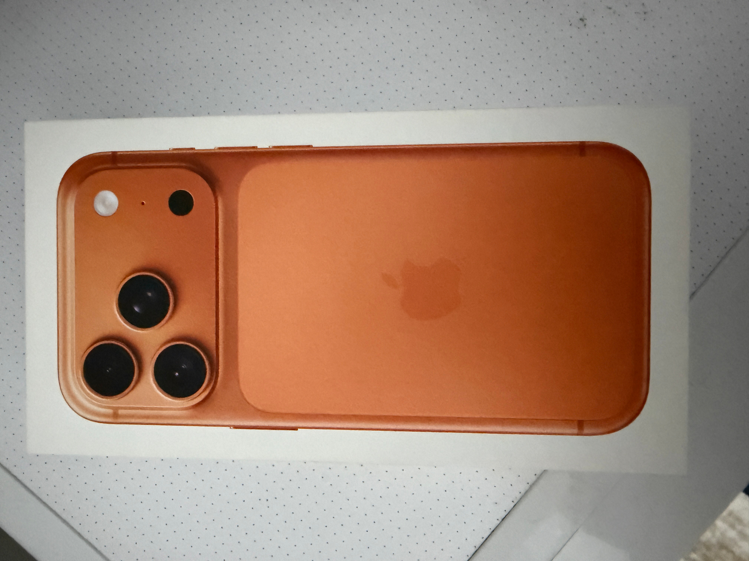 Apple iPhone 17 Pro 256 GB Kozmik Turuncu