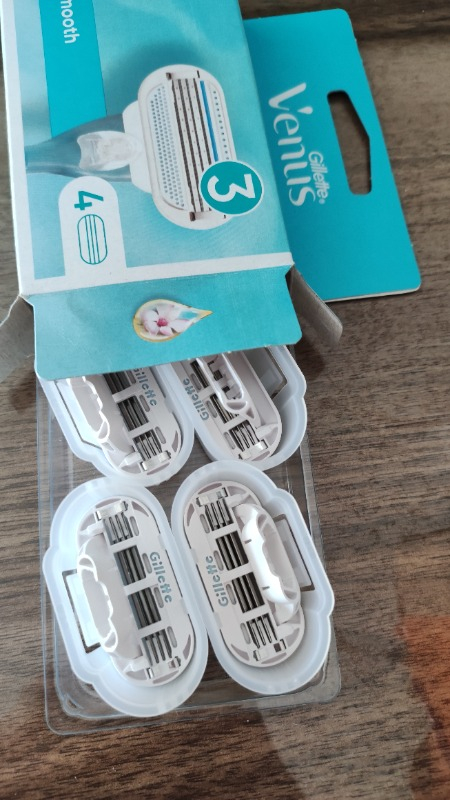 Gillette Venus Yedek Kadın Tıraş Bıçağı 4'lü