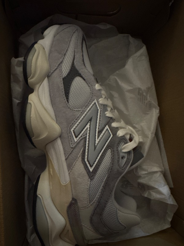 New Balance 9060 Unisex Lifestyle Sneaker U9060GRY