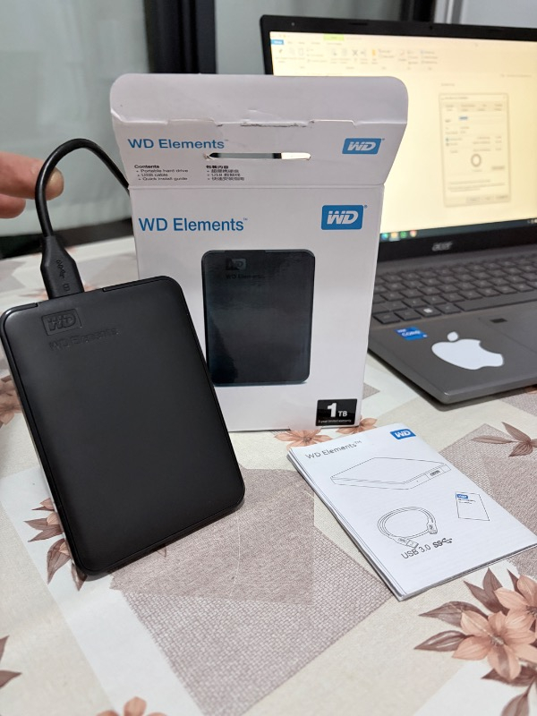 WD Elements 1TB 2.5' USB 3.0 Taşınabilir Disk (WDBUZG0010BBK-WESN)