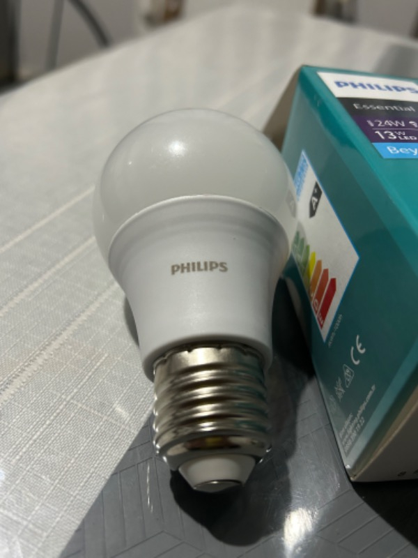 Philips 13W - 100W 6500K Beyaz Işık E27 Essential LED Ampul
