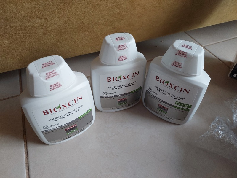 Bioxcin Genesis Şampuan 300 ml 3 AL 2 ÖDE - Yağlı Saçlar